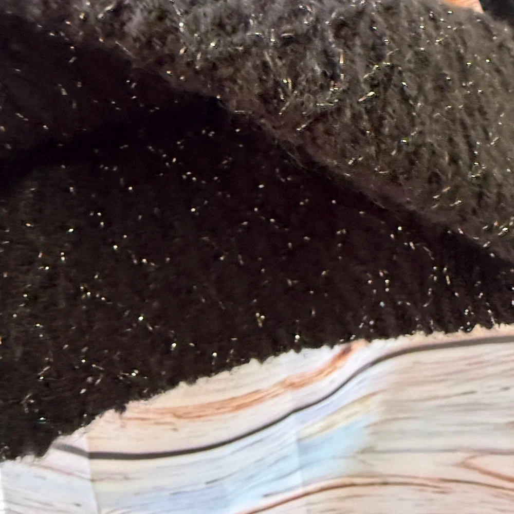 Black‎ boggan and gloves with Silver Accents